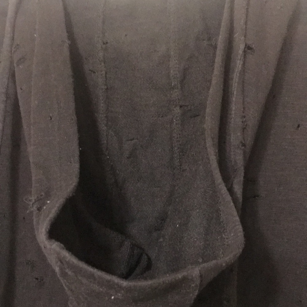 Hot and delicious black distressed shirt - Picture 7 of 9